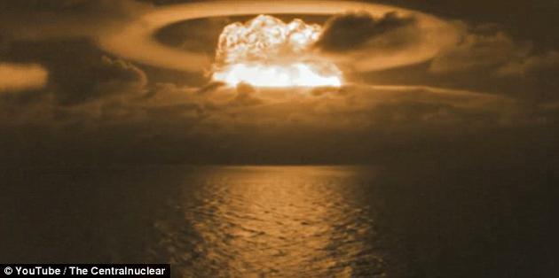 这场核试验于1954年开展，实际TNT当量高达1500万吨，远远超出预期，导致附近岛礁上的居民遭受了严重核辐射。