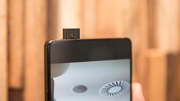 vivo apex概念手机:屏下双指识别 8mp弹出式摄像头