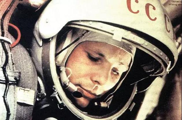 第一位航天员加加林驾驶“东方1号”飞船进入太空