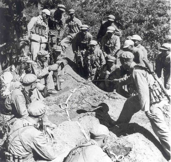 孤身杀敌百余身负重伤这位特等功臣隐功埋名33年