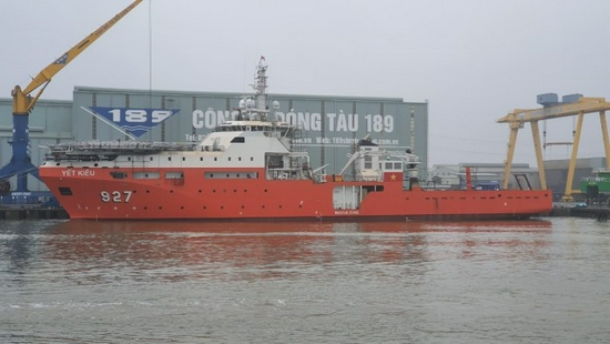 实拍越南首艘国产潜艇救援舰hq927歇骄号