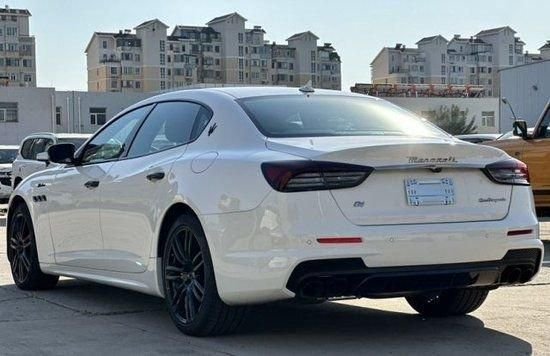 23款玛莎拉蒂总裁摩德纳q4现车120来万