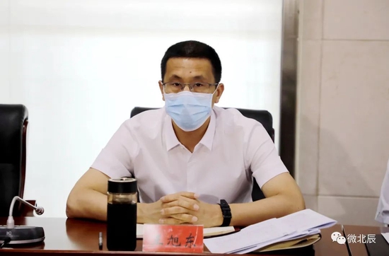 区委副书记王旭东