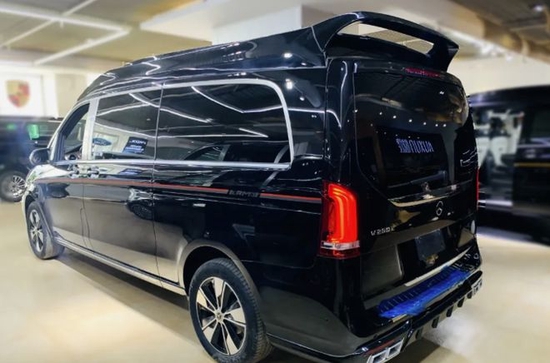 奔驰芭塞罗娜七座商务车超级优惠送豪礼