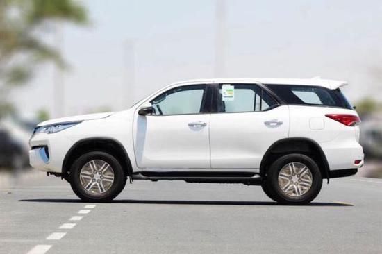 19款丰田穿越者2700中东版四驱小霸王