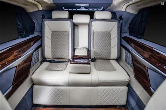 2019款奔驰威霆现车价格 商务龙头大哥