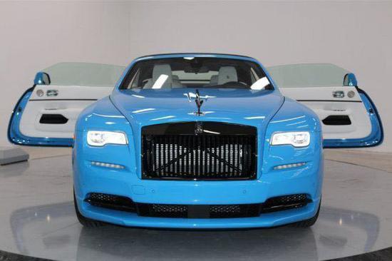 劳斯莱斯曜影现车行情 超帅配色惊爆眼球
