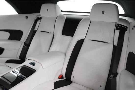 劳斯莱斯曜影现车行情 超帅配色惊爆眼球