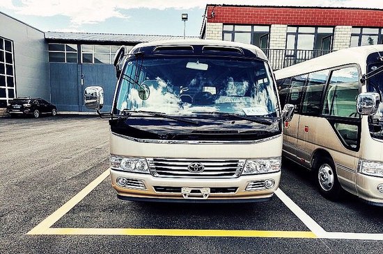 丰田考斯特16座中巴车客户私人定制版价-新浪汽车