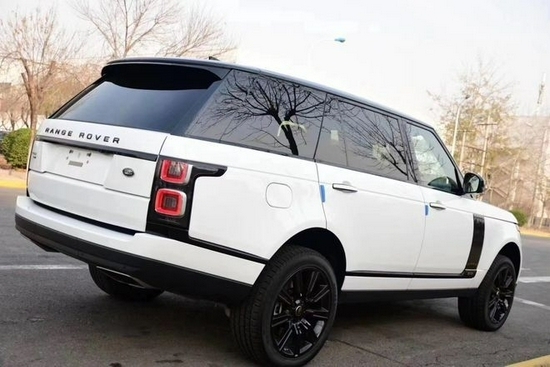 21款路虎揽胜创世加长100万级别的豪车