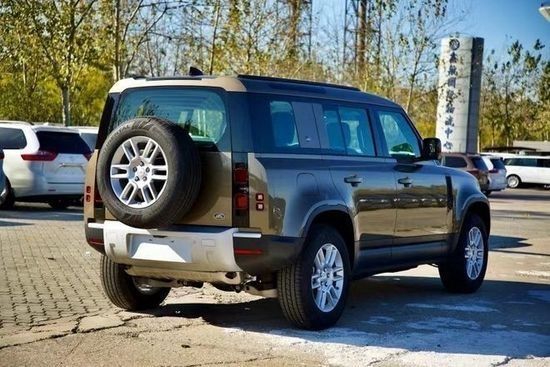 2022款路虎卫士110特价60万起五门现车