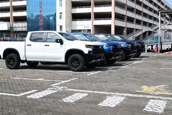 　　摄图：为本公司现车实拍图片（未经允许，切勿转载）