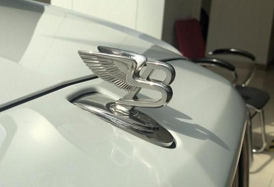 2020款宾利慕尚加长版璀璨车身极致享受