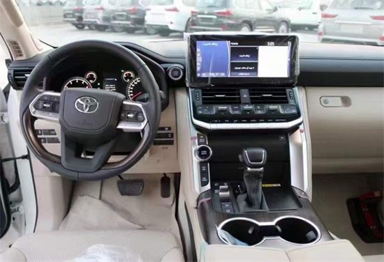 22款丰田酷路泽lc300gxr配置详解新报价