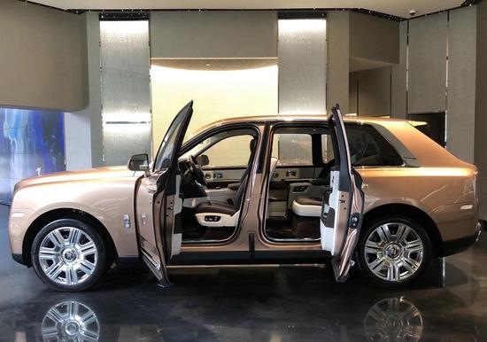 21款劳斯莱斯库里南报价浓烈的贵族气息