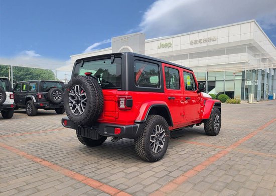 吉普牧马人撒哈拉四门色全北京现车热销-新浪汽车