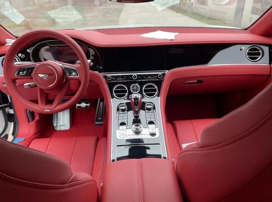 2021款宾利欧陆gt立省50万性价比拉满