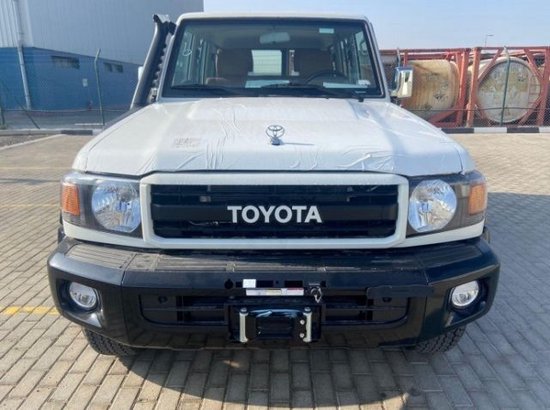 中东版丰田lc76 现车手续齐售价50余万