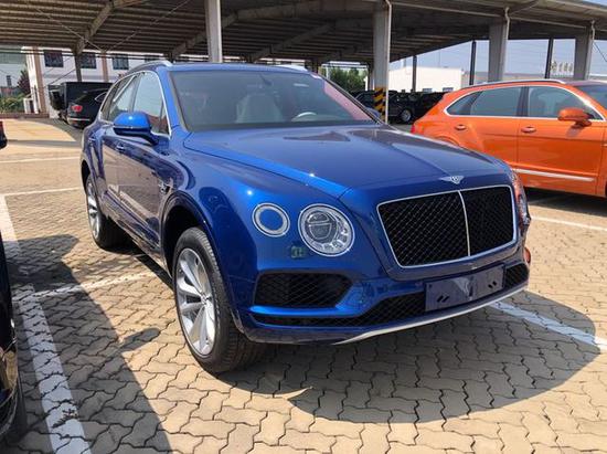 20款宾利添越优惠10万30万提车可免税