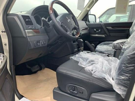 2020款三菱帕杰罗V93两把差速锁动力如何