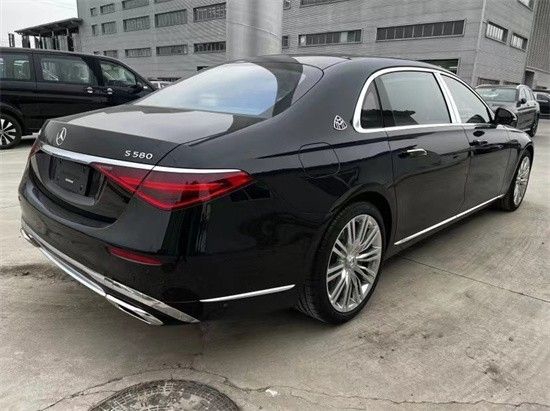 奔驰迈巴赫s580黑棕 黑米现车充足-新浪汽车