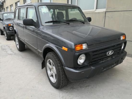 2017款拉达尼瓦性能报价 甩吉姆尼几条街