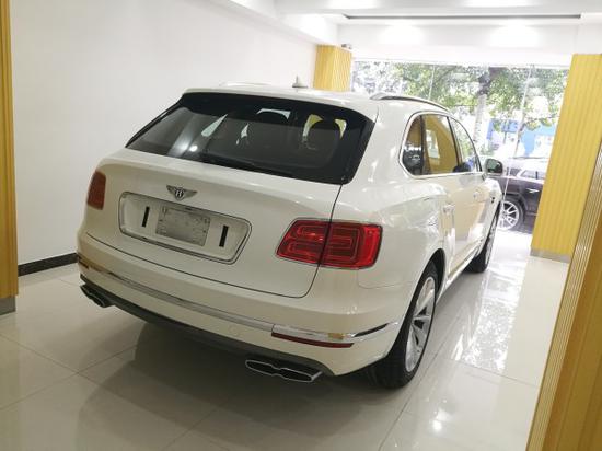 18欧规宾利添越4.0t v8白色四座价格最低