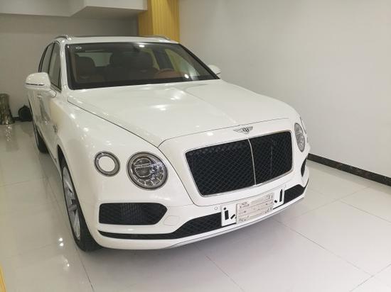 18欧规宾利添越4.0t v8白色四座价格最低