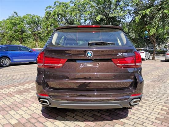 18款宝马x5中东版闪晶棕外观港口限量现-新浪汽车