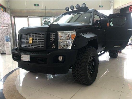 全新进口乔治巴顿这辆车实在是太霸气了-新浪汽车