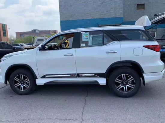 丰田穿越者改装雷克萨斯包围整车升级