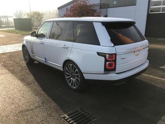 20款路虎揽胜行政3.0T汽油版90余万裸售