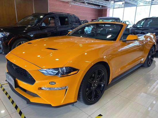 2020款福特野马敞篷版暴力橙色特价出售 新浪汽车