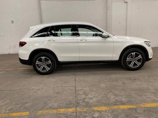 20款奔驰glc300舒适18轮现车钜惠出售中