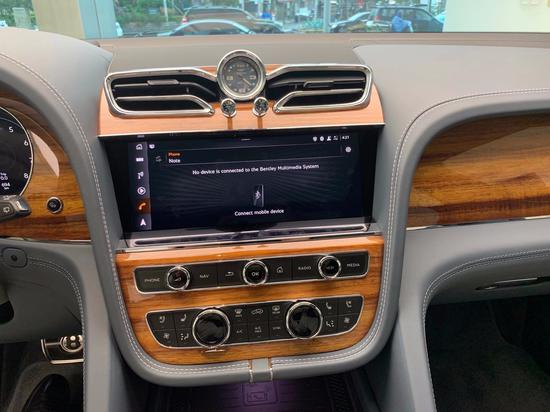 2021款宾利添越全新上市让旅程不在单调