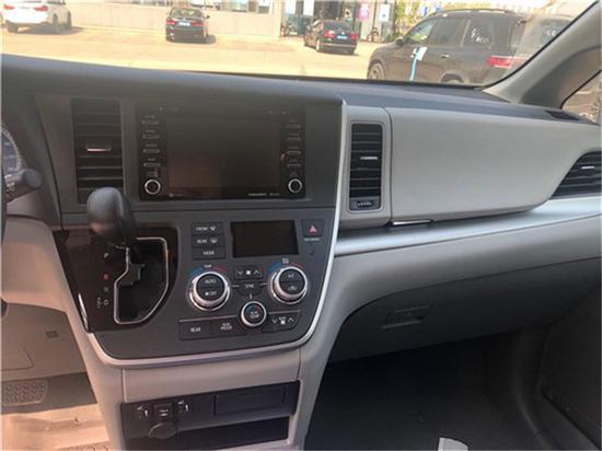 2020款丰田塞纳颜色靓丽配置全价格优惠