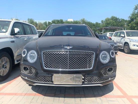 2020款宾利添越235万起售现车降价优惠