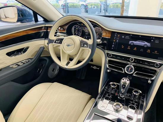 21款宾利飞驰4.0V8报价时刻提醒尊贵身份