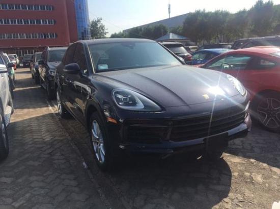 2020款保时捷卡宴运动个性时尚标签热卖