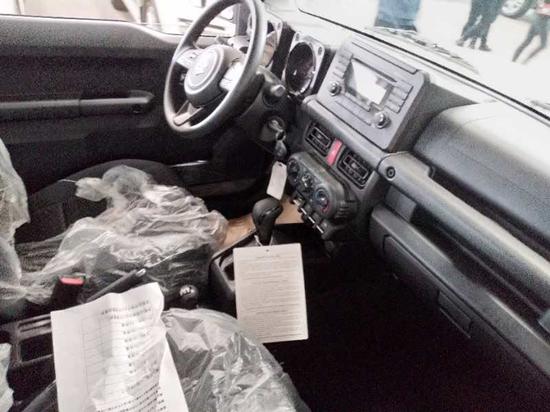 2020款铃木吉姆尼现车九月金秋特享优惠