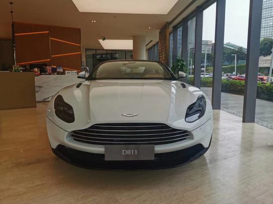 21款阿斯顿马丁DB11 现车多台颜色配置全