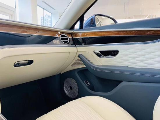 宾利飞驰闪耀登场国内年前最后一批配额