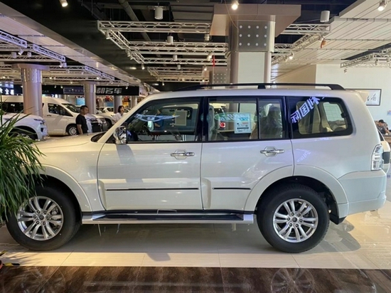 21款中东版三菱帕杰罗v97国庆特价优惠