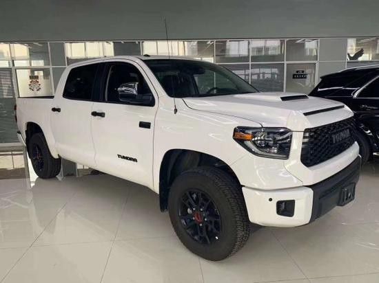 2021款丰田坦途参数:长*宽*高:5815*2030*1930mm,轴距:3700mm,货箱