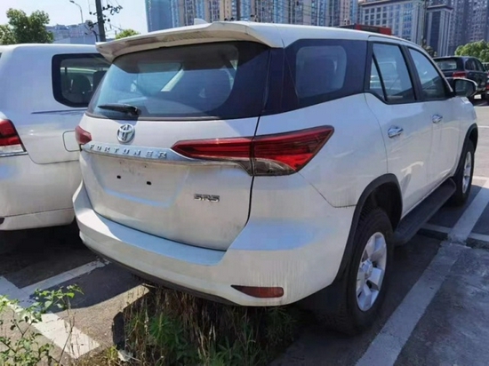 中东版丰田穿越者2700小霸道现在的价格