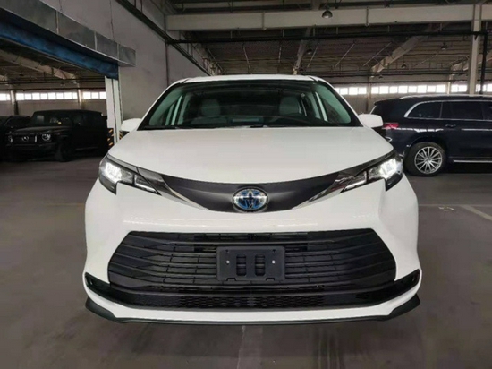 2021款丰田塞纳2.5l商务车国六40万起步