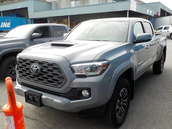 21款丰田塔库玛35l汽油版国六皮卡到店