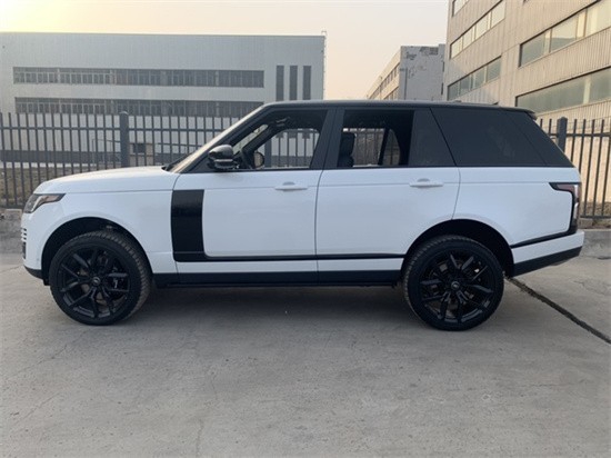 平行进口22款路虎揽胜白色黑耀套件现车