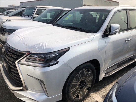 　　摄图：为本公司现车实拍图片（未经允许，切勿转载）