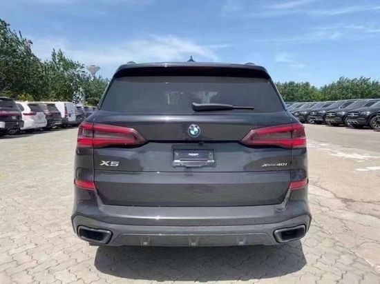 2022款美版宝马x5天津港现车报价65万起